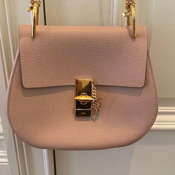 Chloé
Calfskin Drew Shoulder Bag medium - Picture 8 of 15